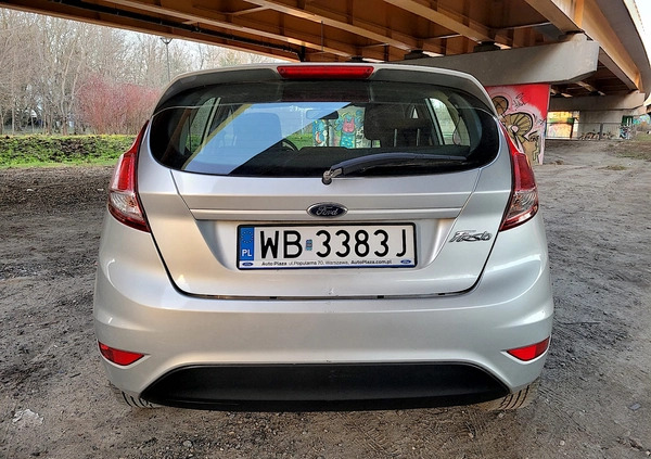 Ford Fiesta cena 27000 przebieg: 145000, rok produkcji 2014 z Warszawa małe 211